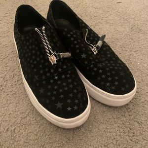 Madden Girk Platforms